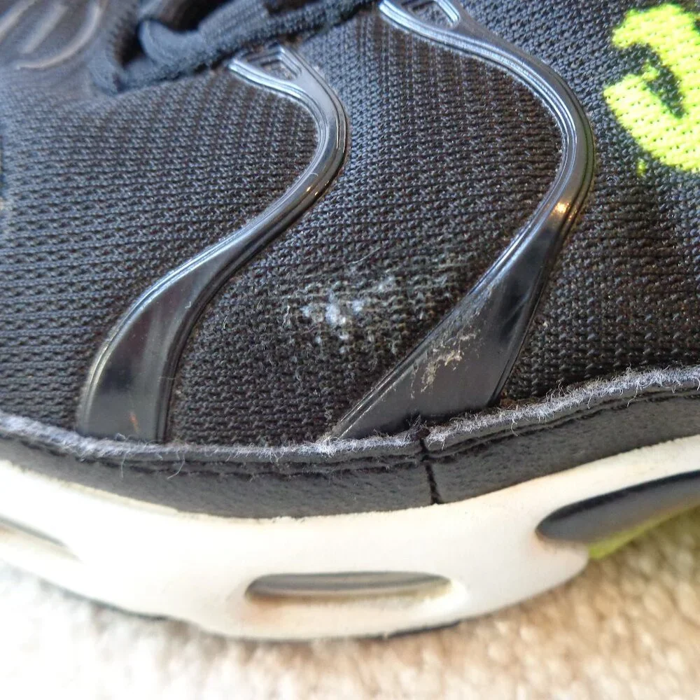 NIKE Kids Air‎ Max Plus I GS Black Volt  DM3264-001 Size 6.5Y